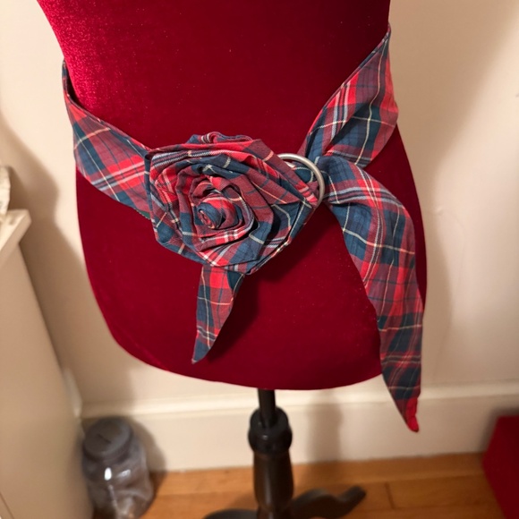 LL Bean Wms Flower Belt Size Med NWT - Picture 5 of 7